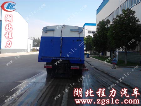 東風多利卡道路清掃車,尾部效果展示 東風多利卡國四掃路車,尾部效果展示