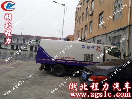 司機師傅將車停好 司機師傅將車停好