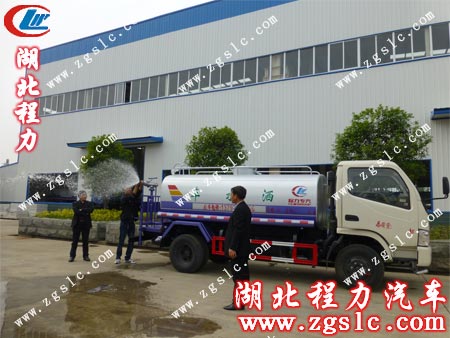 灑水高炮的噴灑效果 灑水高炮的噴灑效果