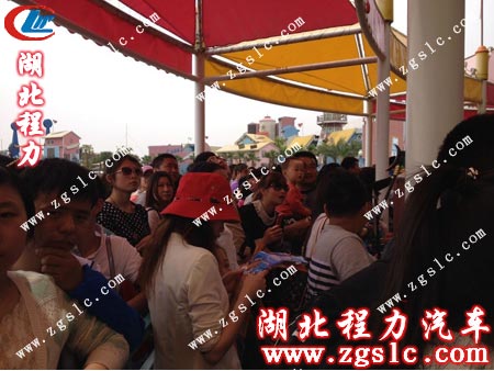 ��꠵������