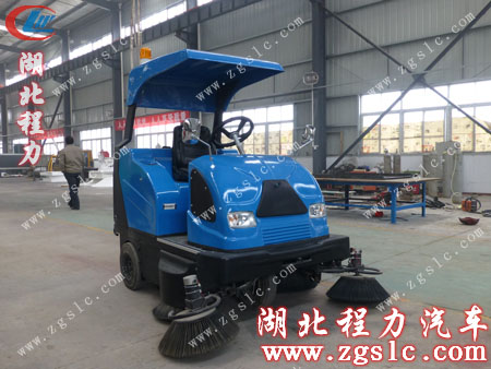 湖北程力電動掃路車 湖北程力電動掃路車