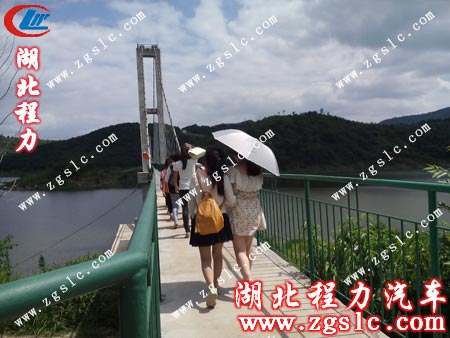 ���������N�۲���Ů�F