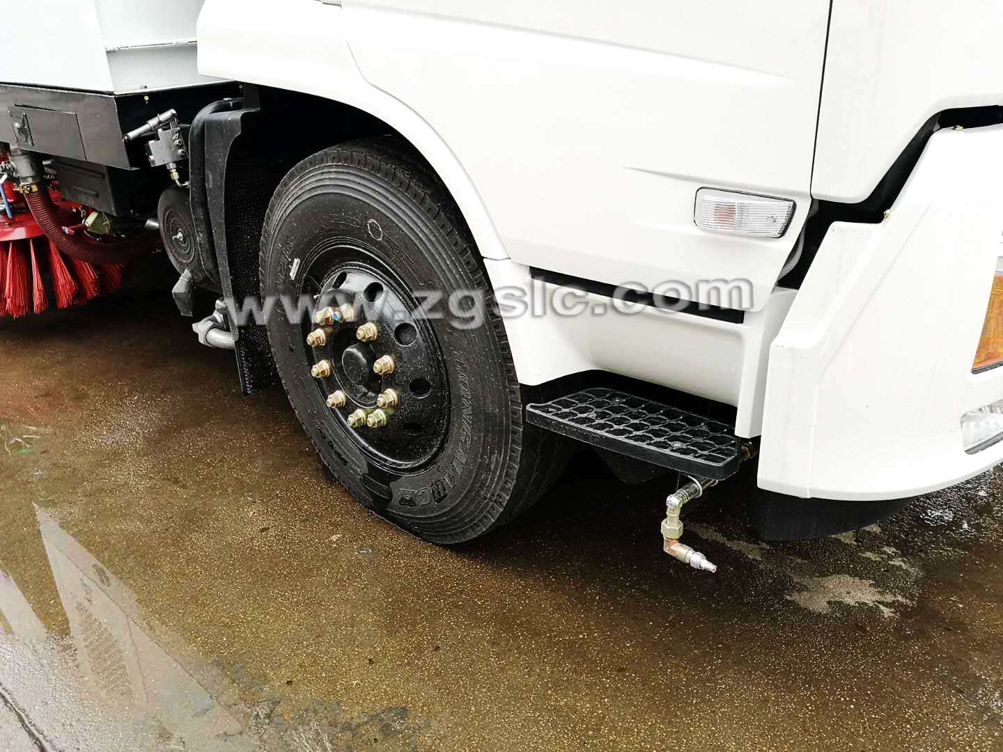 東風(fēng)天錦洗掃車（國(guó)五）