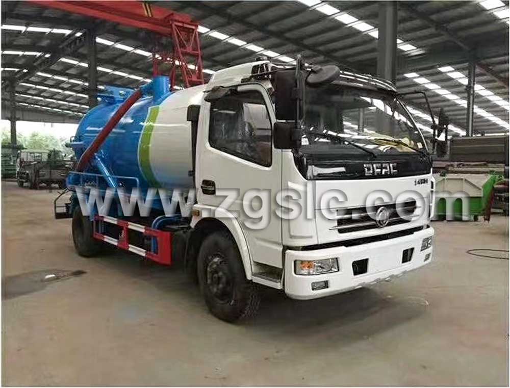 湖北程力東風(fēng)大多利卡吸污車(chē)（國(guó)五）