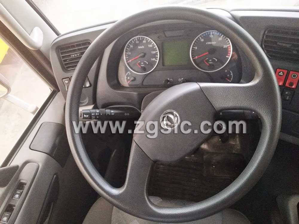 湖北程力東風天龍吸污車（國五）