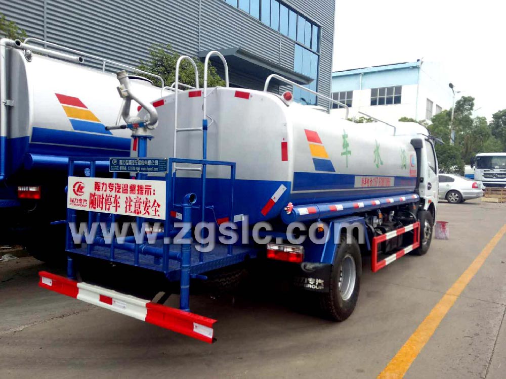 程力東風大多利卡8.5方灑水車黃牌（國五）