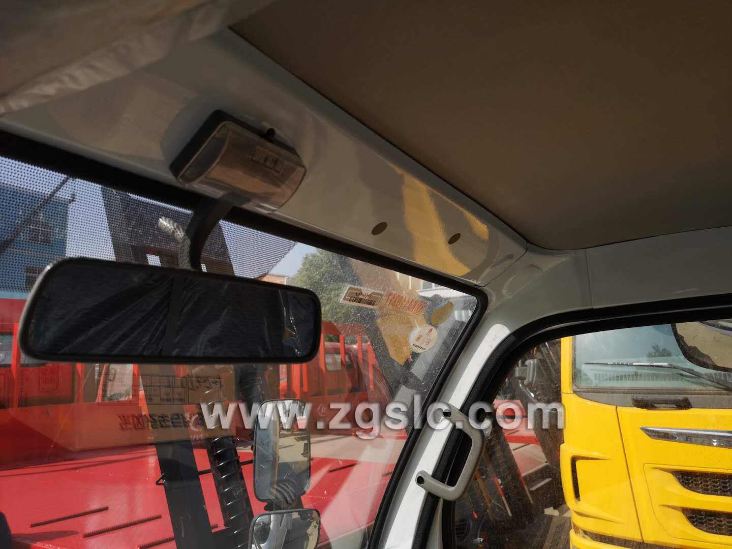 東風小多利卡爆破器材運輸車（國五）