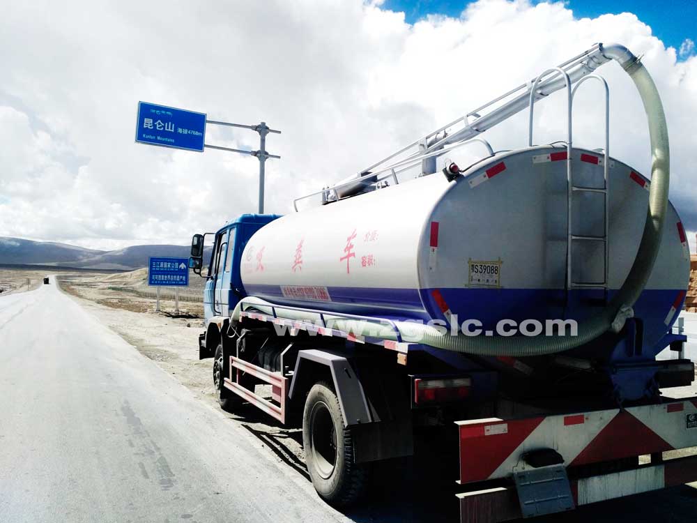 湖北程力東風145吸糞車（國五）