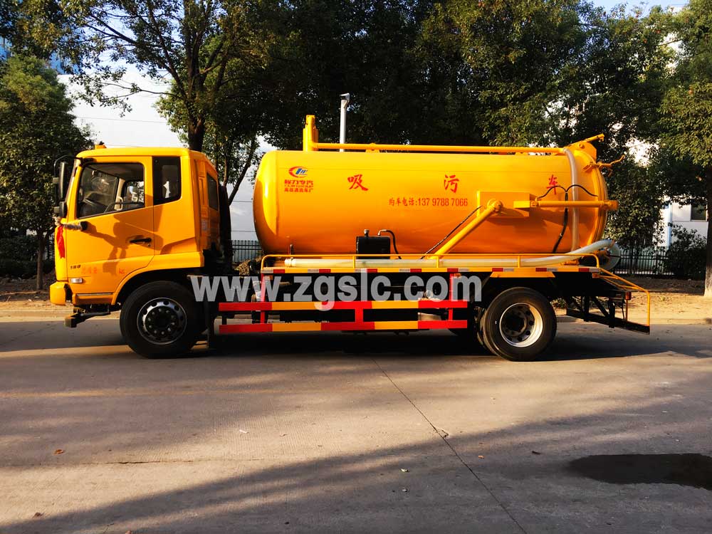 新款東風天錦吸污車（國五）