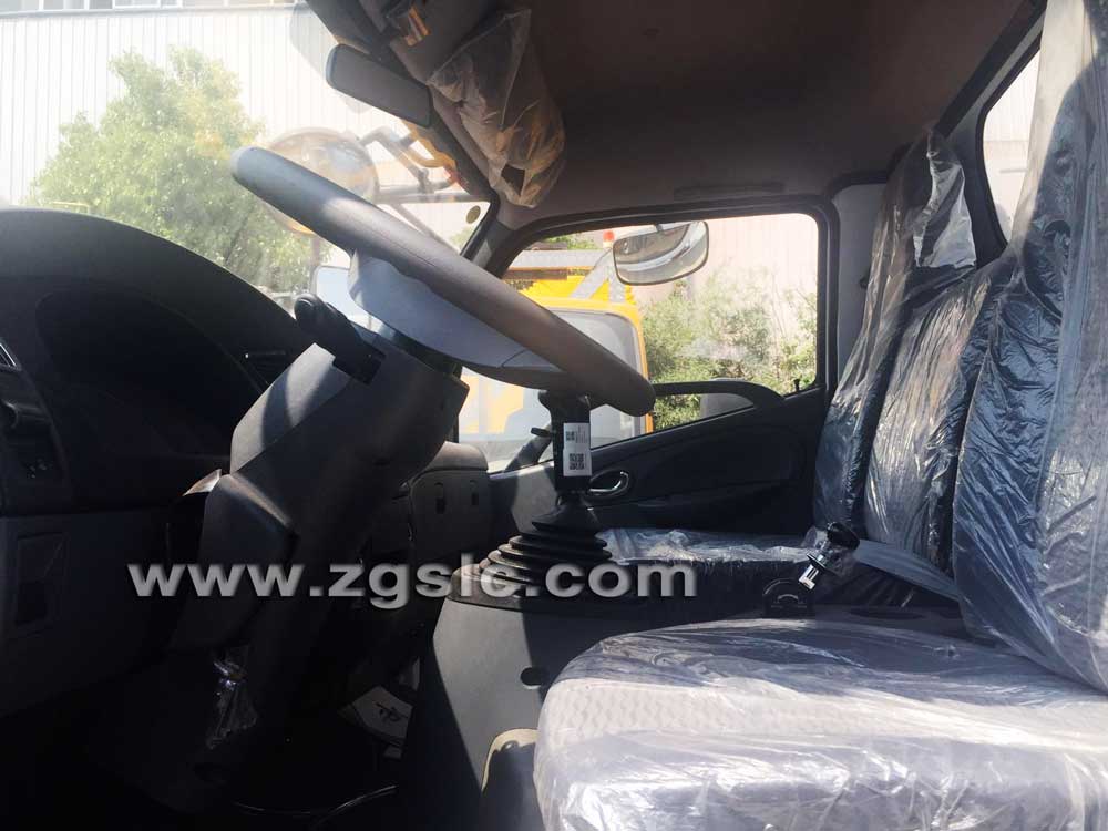 湖北程力東風(fēng)福瑞卡清洗吸污車（國五）