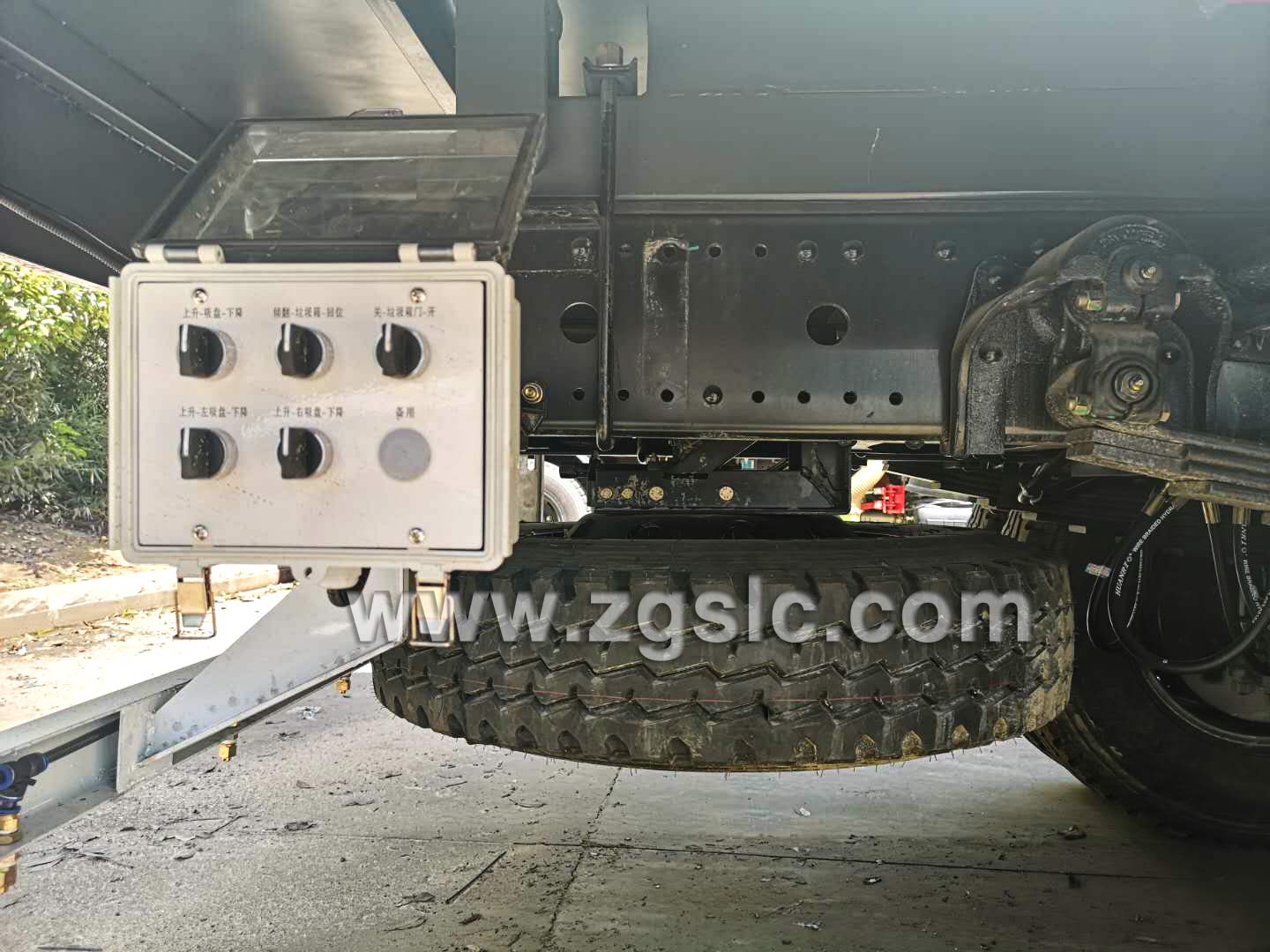 湖北程力東風天錦吸塵車(國五）