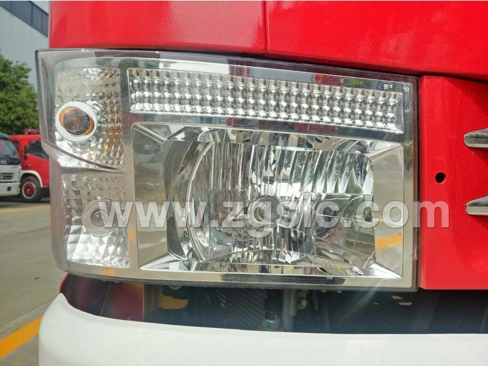 東風小多利卡水罐消防車（國五）