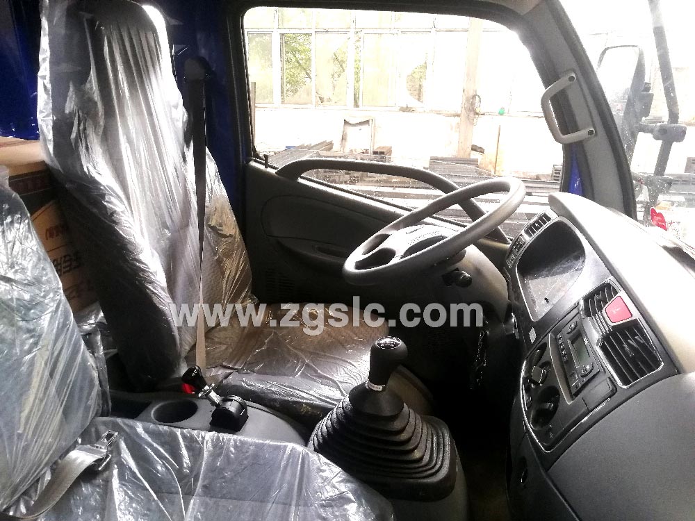 程力東風多利卡黃牌挖機平板運輸車（國五）