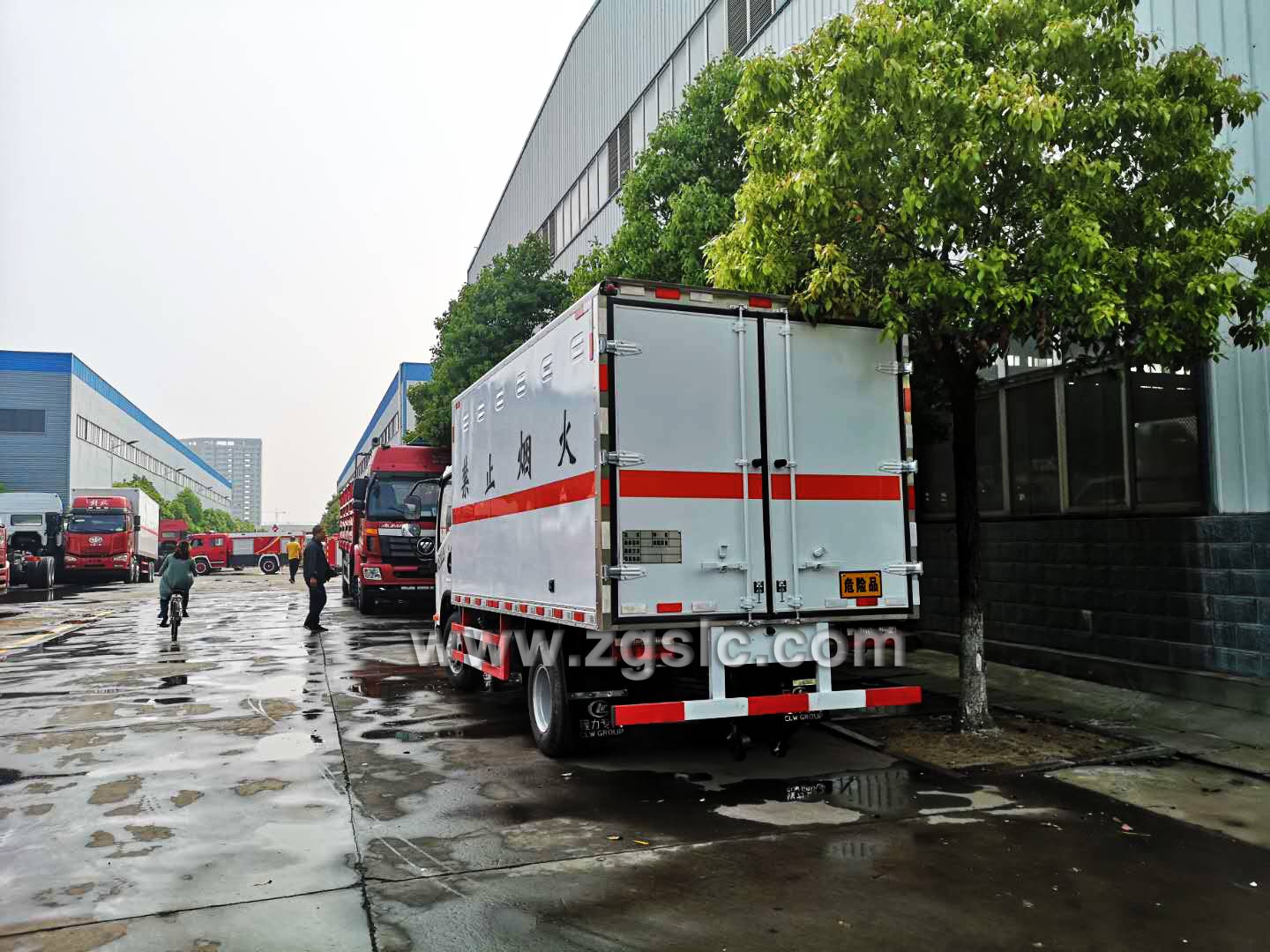 湖北程力解放虎威爆破器材運(yùn)輸車（國五）