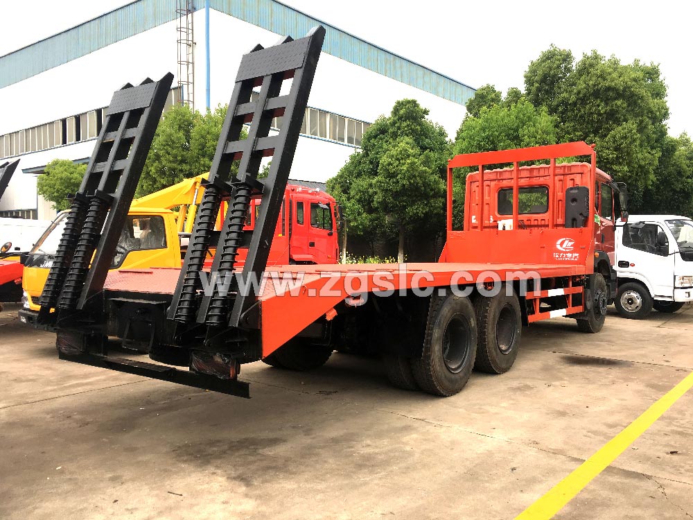 程力黃牌東風特商后八輪平板運輸車（國五）