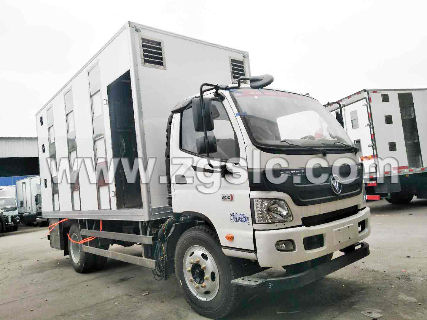 福田歐馬可養蜂車