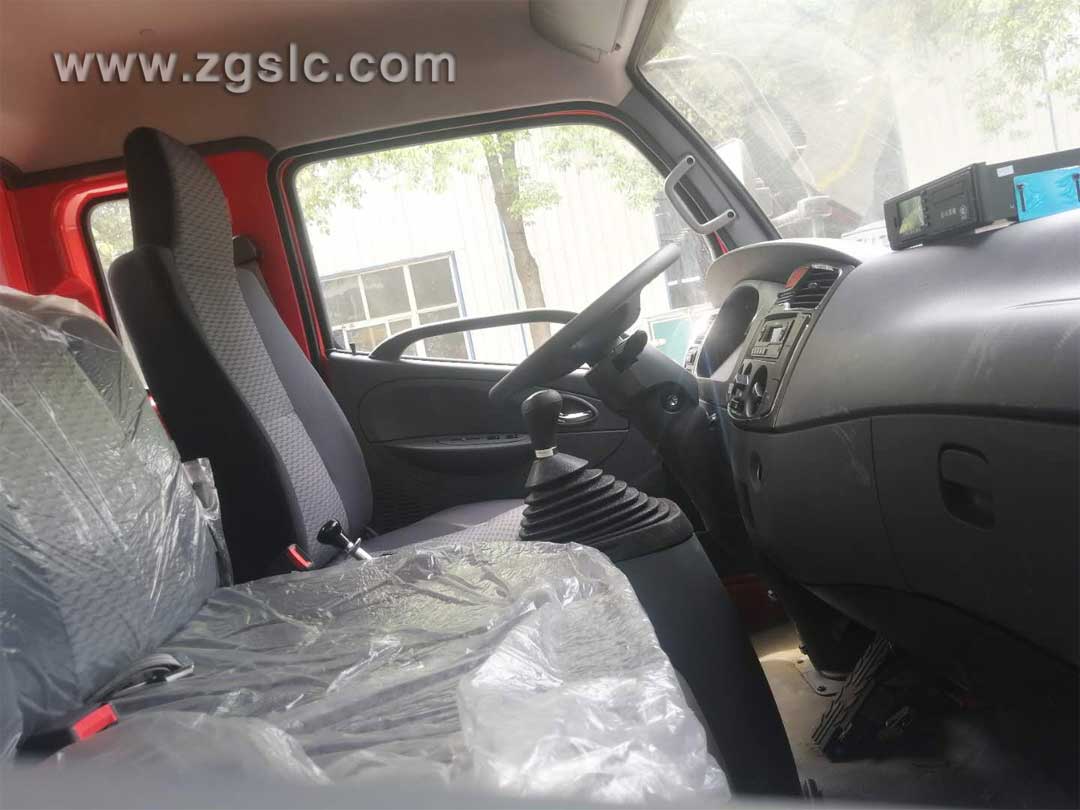 東風福瑞卡4050隨車吊_