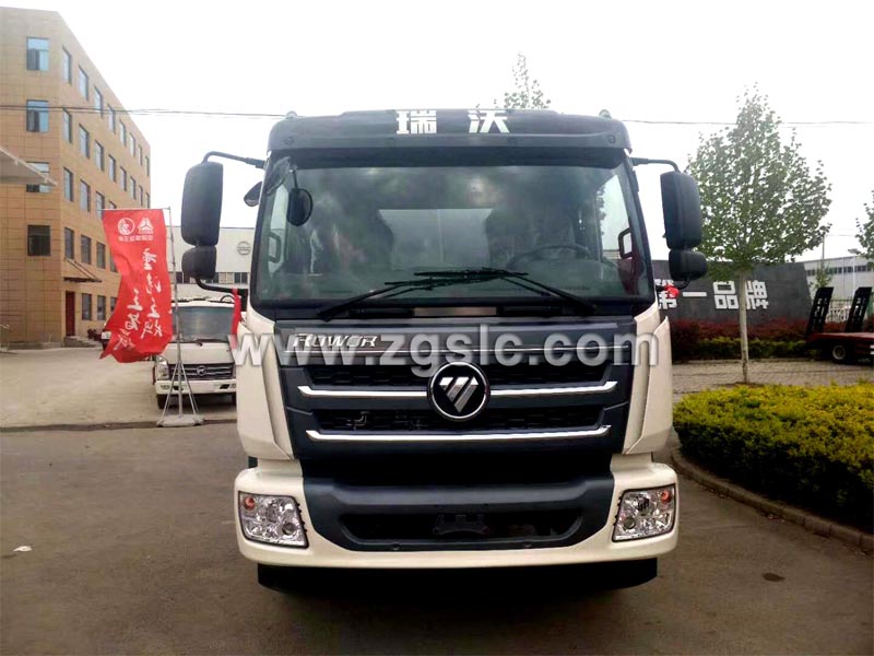 程力集團15方福瑞沃灑水車罐體是幾個厚的