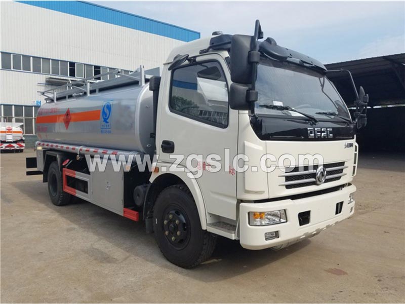 東風(fēng)大多利卡8方加油車(國(guó)五) 東風(fēng)大多利卡8方加油車(國(guó)五)