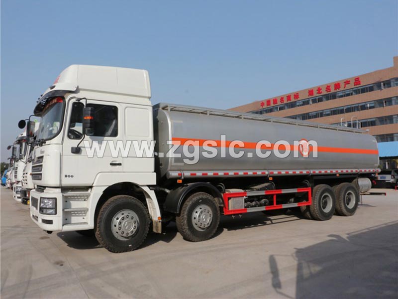 陜汽德龍（34方）運(yùn)油車（國五）