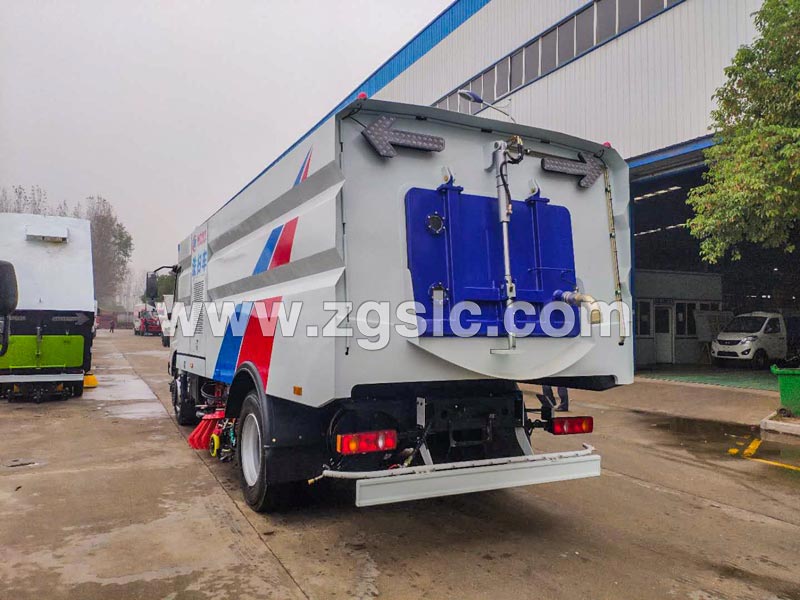 掃路車2.jpg 掃路車2.jpg