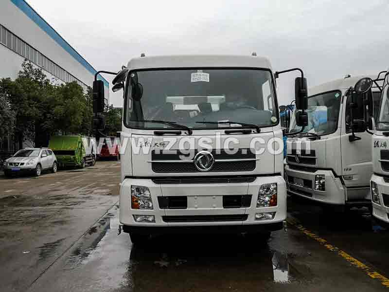 東風天錦洗掃車