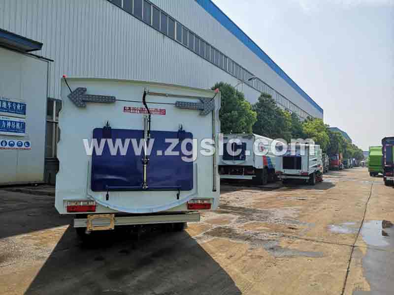 東風大多利卡掃路車 東風大多利卡掃路車