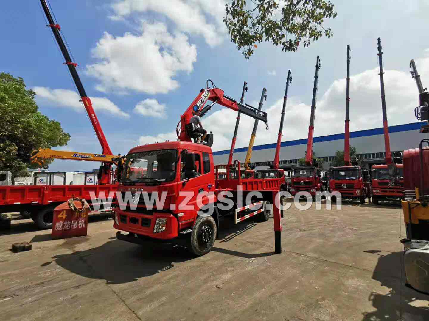 程力集團隨車起重運輸車廠區 程力集團隨車起重運輸車廠區