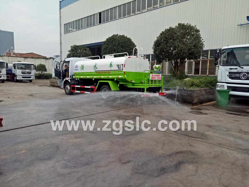 程力集團(tuán)東風(fēng)大多利卡灑水車國(guó)六 程力集團(tuán)東風(fēng)大多利卡灑水車國(guó)六