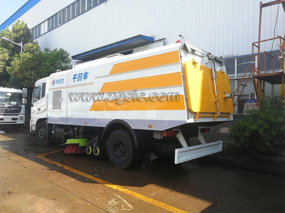 程力集團(tuán)東風(fēng)天錦干掃車 程力集團(tuán)東風(fēng)天錦干掃車