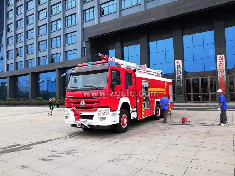 程力集團重汽豪沃后雙橋消防車 程力集團重汽豪沃后雙橋消防車