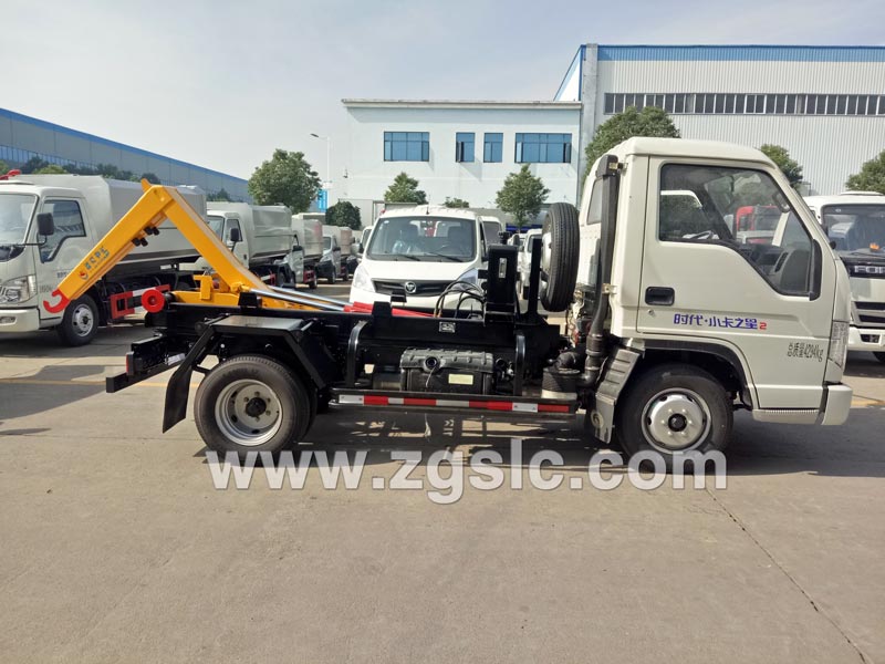 湖北程力集團(tuán)時(shí)代小卡之星勾臂垃圾車 湖北程力集團(tuán)時(shí)代小卡之星勾臂垃圾車