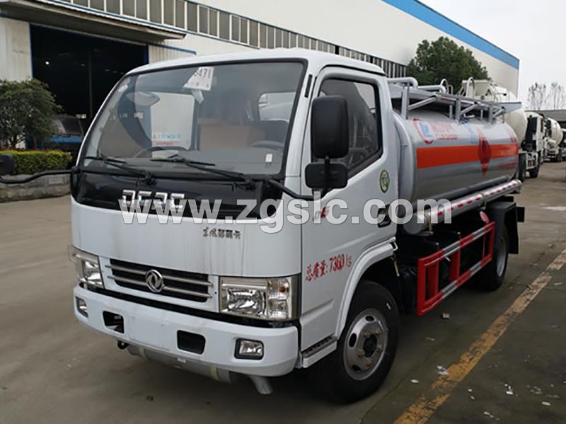 湖北程力集團東同小多利卡加油車 湖北程力集團東同小多利卡加油車