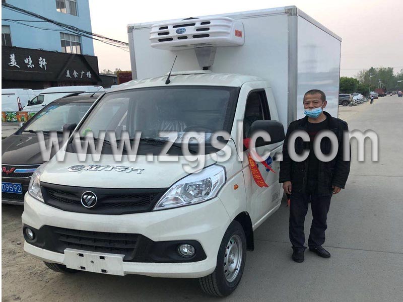 程力專用汽車股份有限公司師傅準備出發，開往客戶所在地