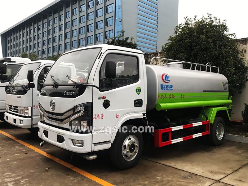 上圖為程力專用汽車股份有限公司 上圖為程力專用汽車股份有限公司