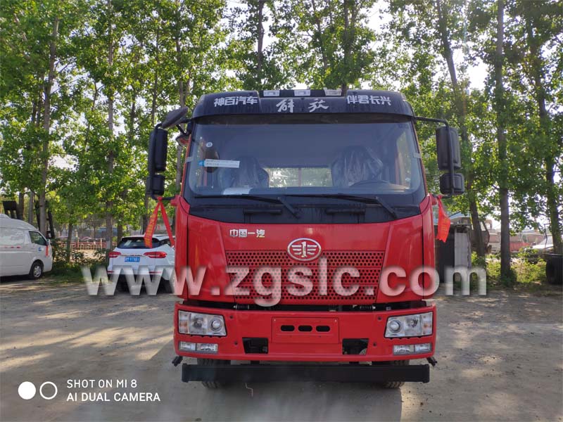 程力集團(tuán)解放J6平板運(yùn)輸車.jpg 程力集團(tuán)解放J6平板運(yùn)輸車.jpg