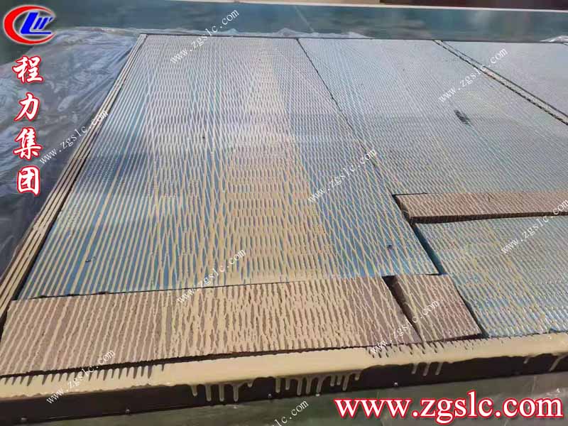 掃路車(chē)2.jpg 掃路車(chē)2.jpg