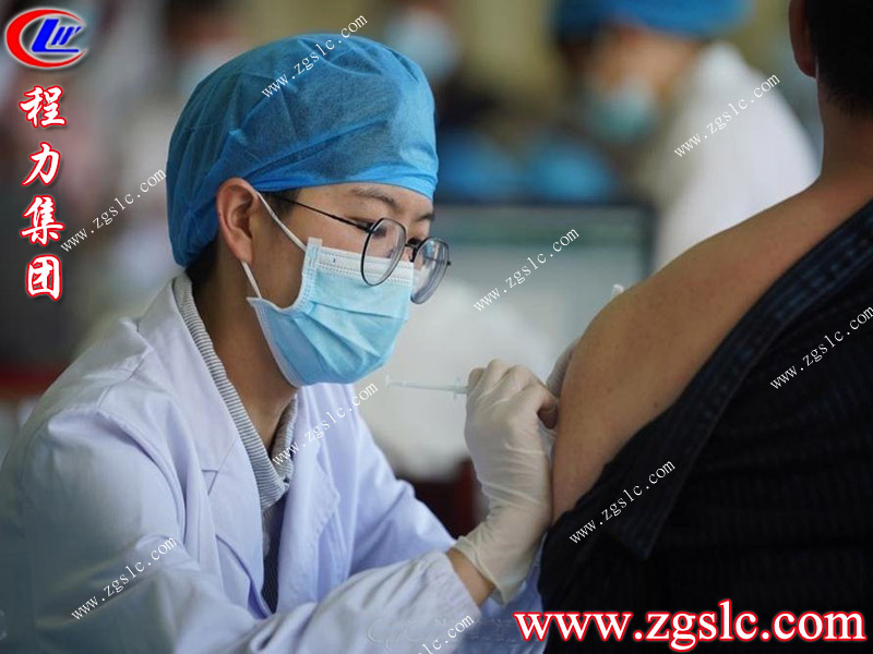 掃路車(chē)2.jpg 掃路車(chē)2.jpg