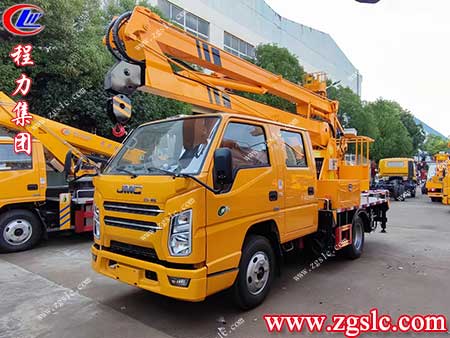 程力集團 1掃路車.jpg