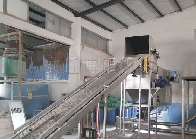 安丘博陽機(jī)械自動拆包機(jī)、塑料顆粒自動拆包輸送機(jī)